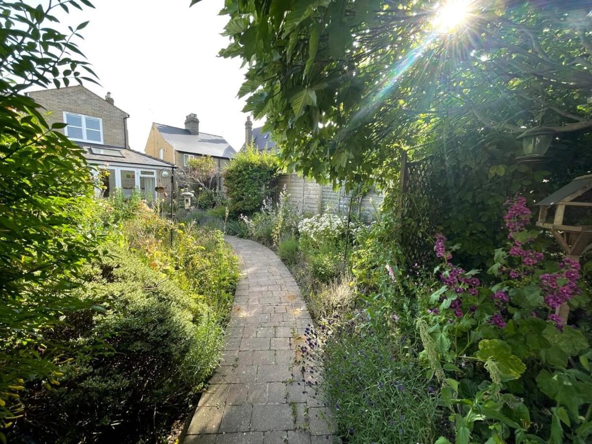 Large 4 Bedroom Home With Garden And Free Parking Cambridge  Exterior photo
