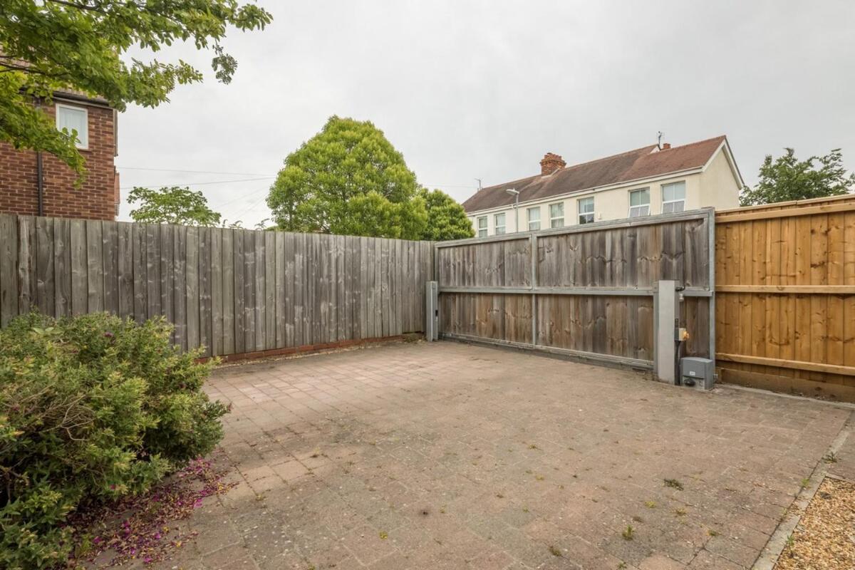 Large 4 Bedroom Home With Garden And Free Parking Cambridge  Exterior photo