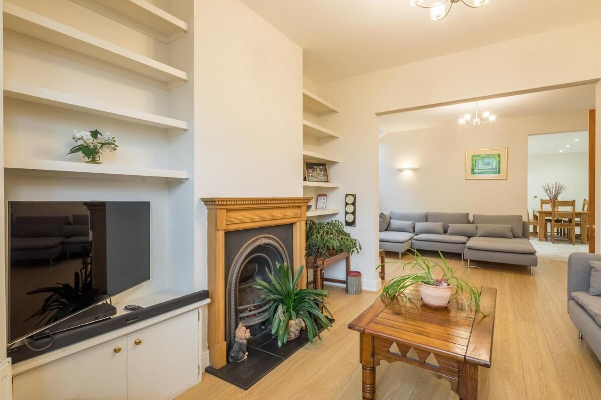 Large 4 Bedroom Home With Garden And Free Parking Cambridge  Exterior photo