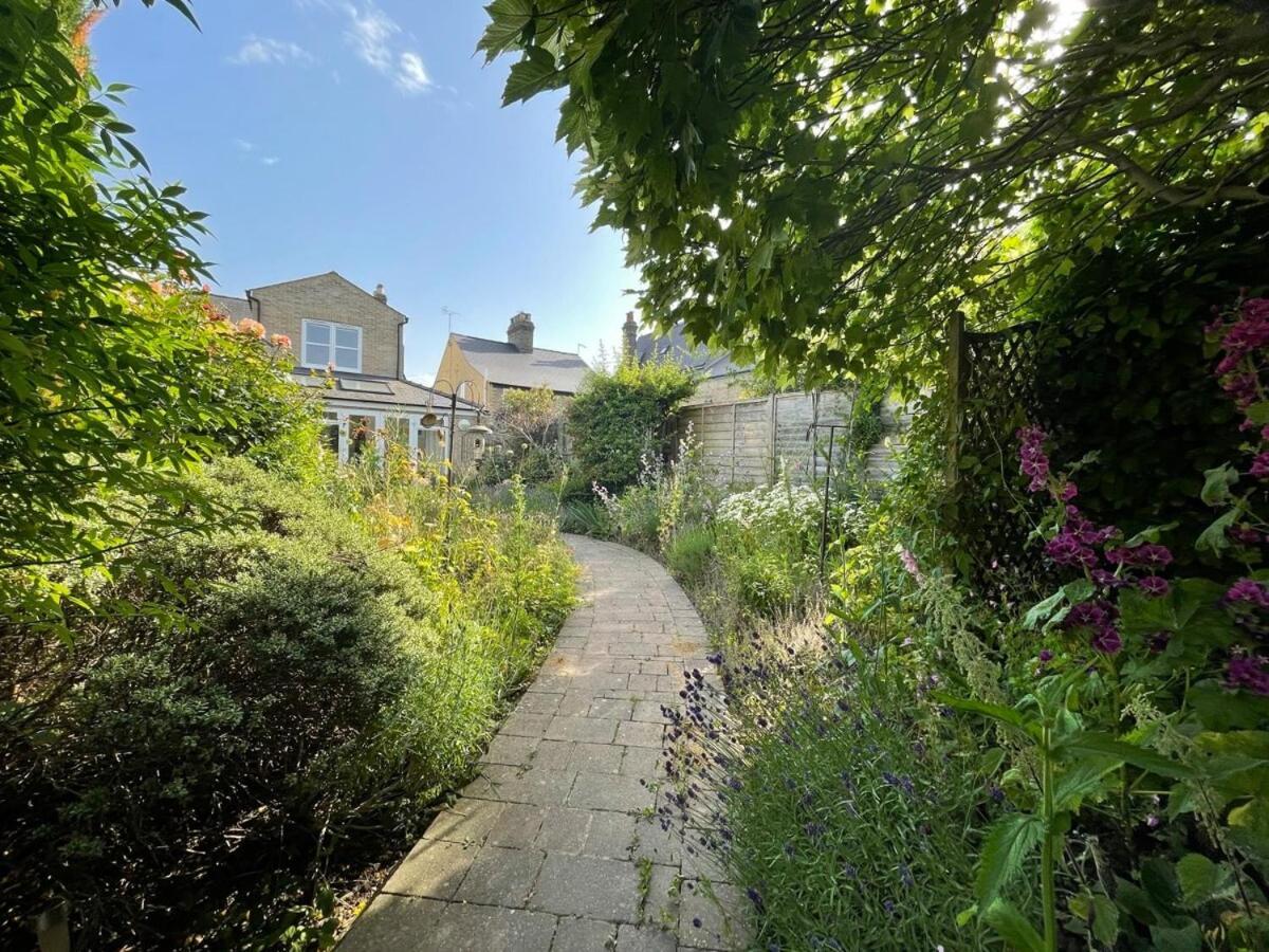 Large 4 Bedroom Home With Garden And Free Parking Cambridge  Exterior photo