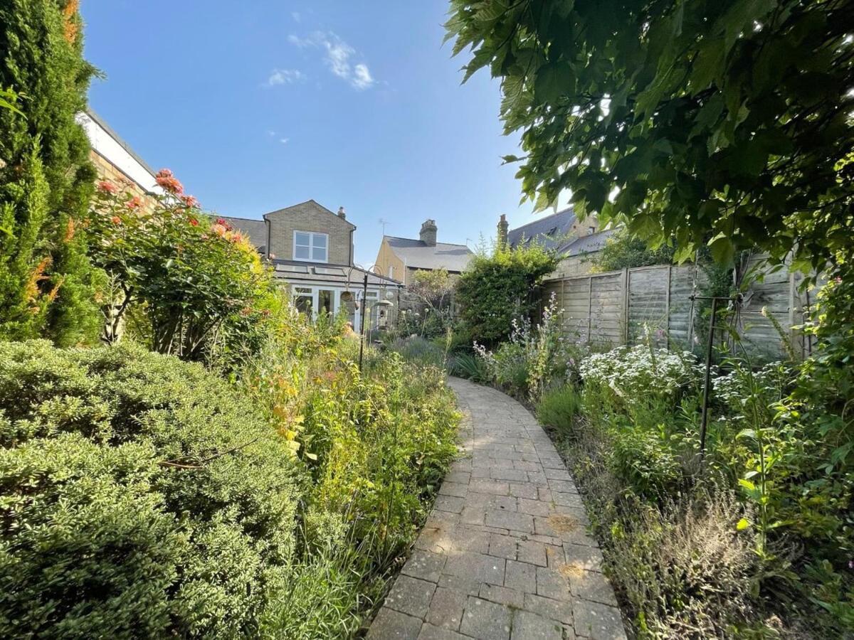 Large 4 Bedroom Home With Garden And Free Parking Cambridge  Exterior photo